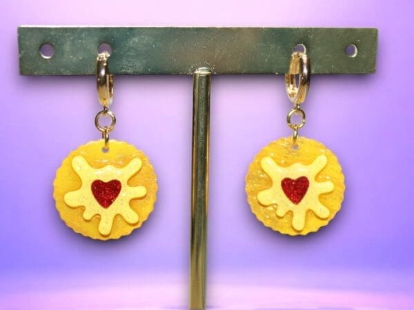 Jammie Dodger Earrings - Close Up Stand