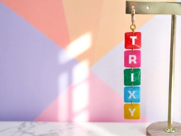Custom Name Earrings - Stand Wall