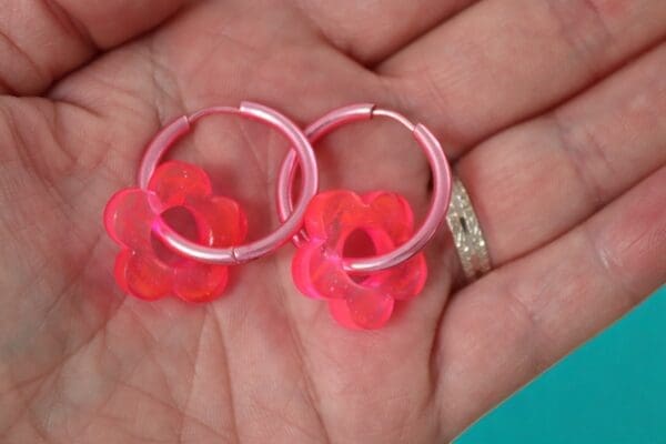 Flower Hoops Pink - Hand